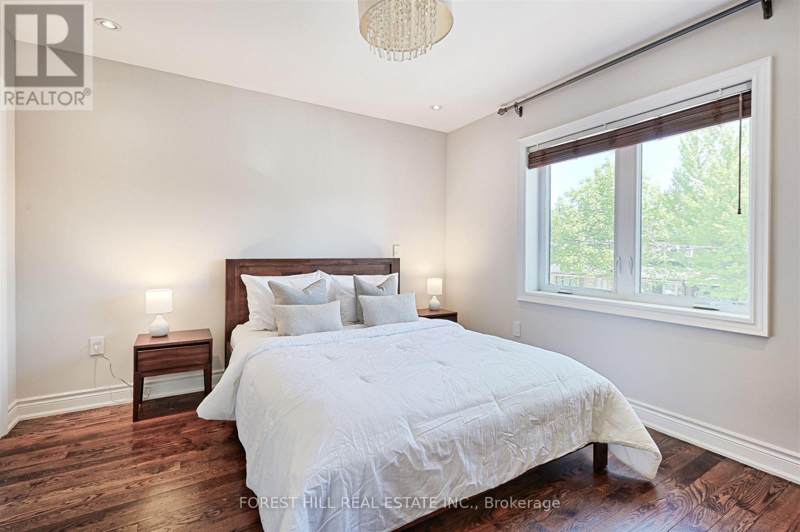 16 Chambers Avenue, Toronto, Ontario  M6N 3L9 - Photo 16 - W12177967