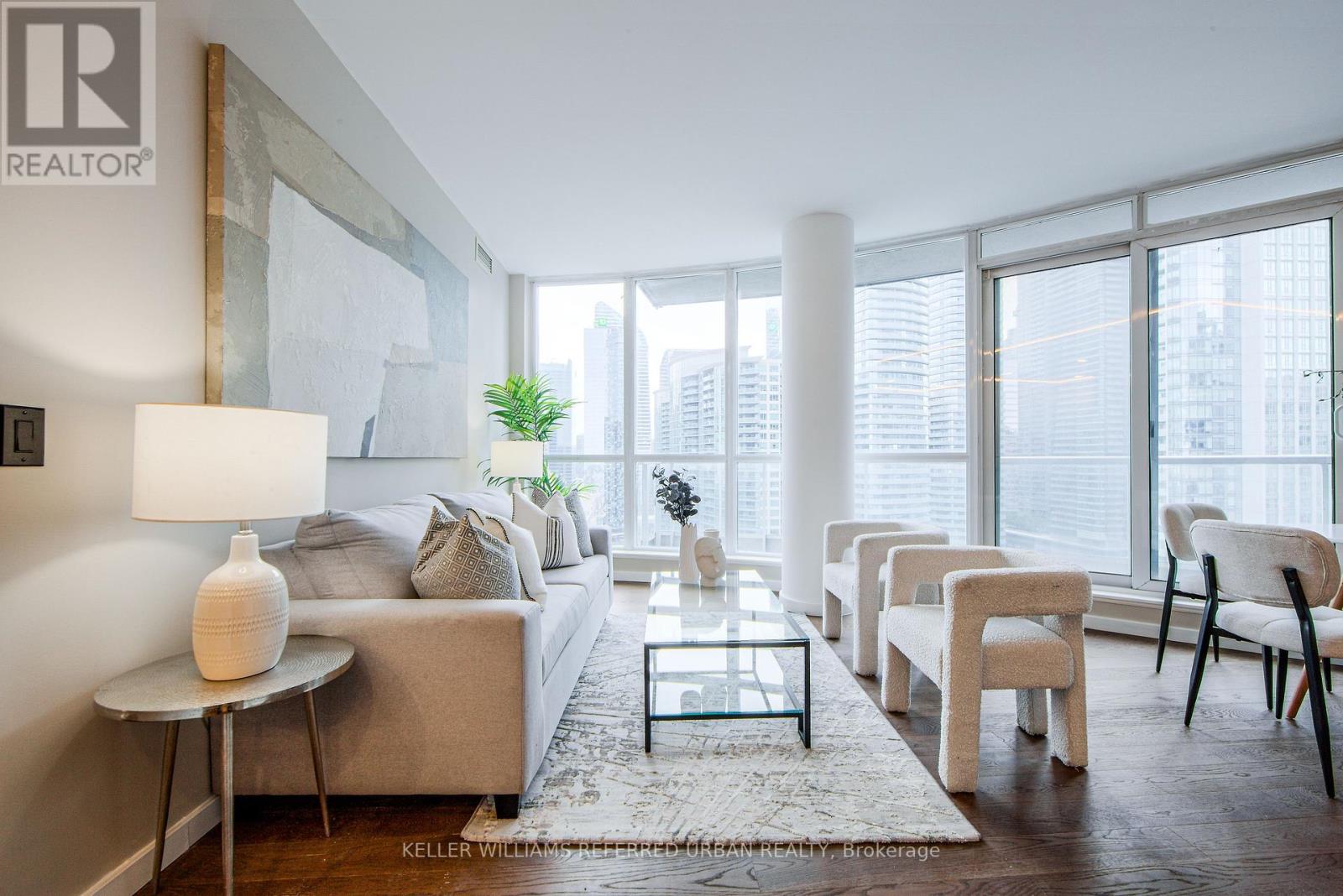 2501 - 218 Queens Quay W, Toronto, Ontario  M5J 2Y6 - Photo 10 - C12176017