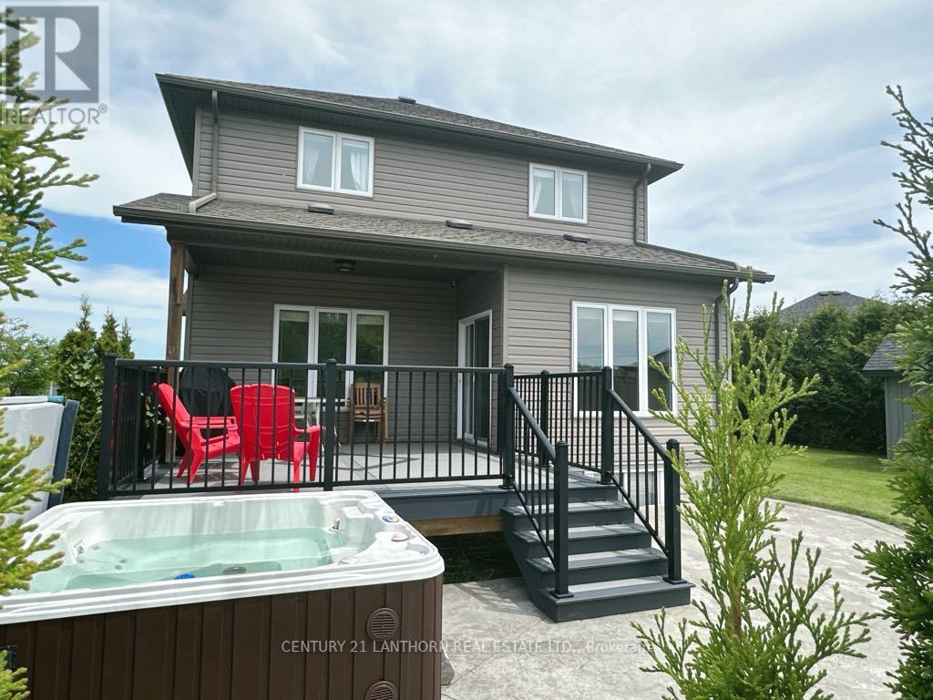 23 Glenwood Street, Quinte West, Ontario  K0K 2C0 - Photo 38 - X12180662