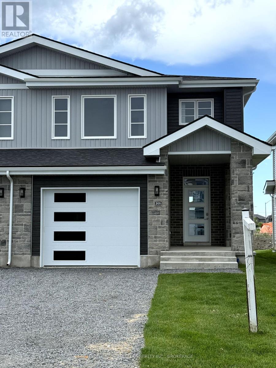 205 SUPERIOR DRIVE, loyalist (amherstview), Ontario