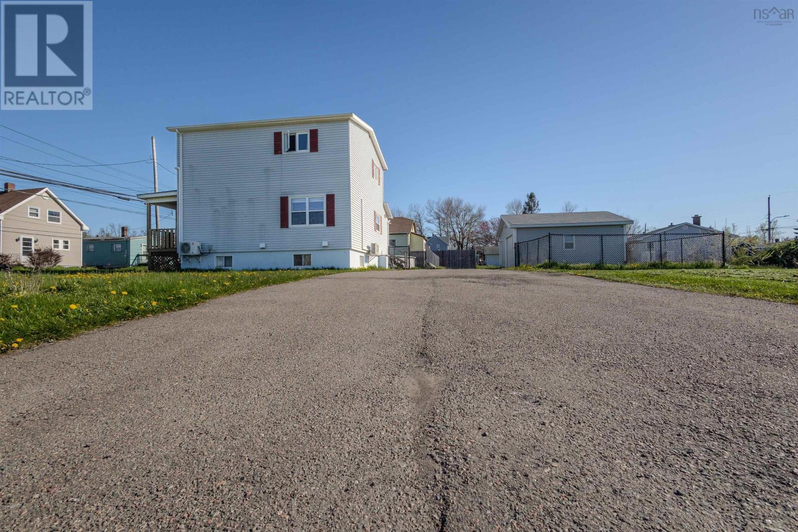683 Mahon Street, New Waterford, Nova Scotia  B1H 3K8 - Photo 12 - 202512618