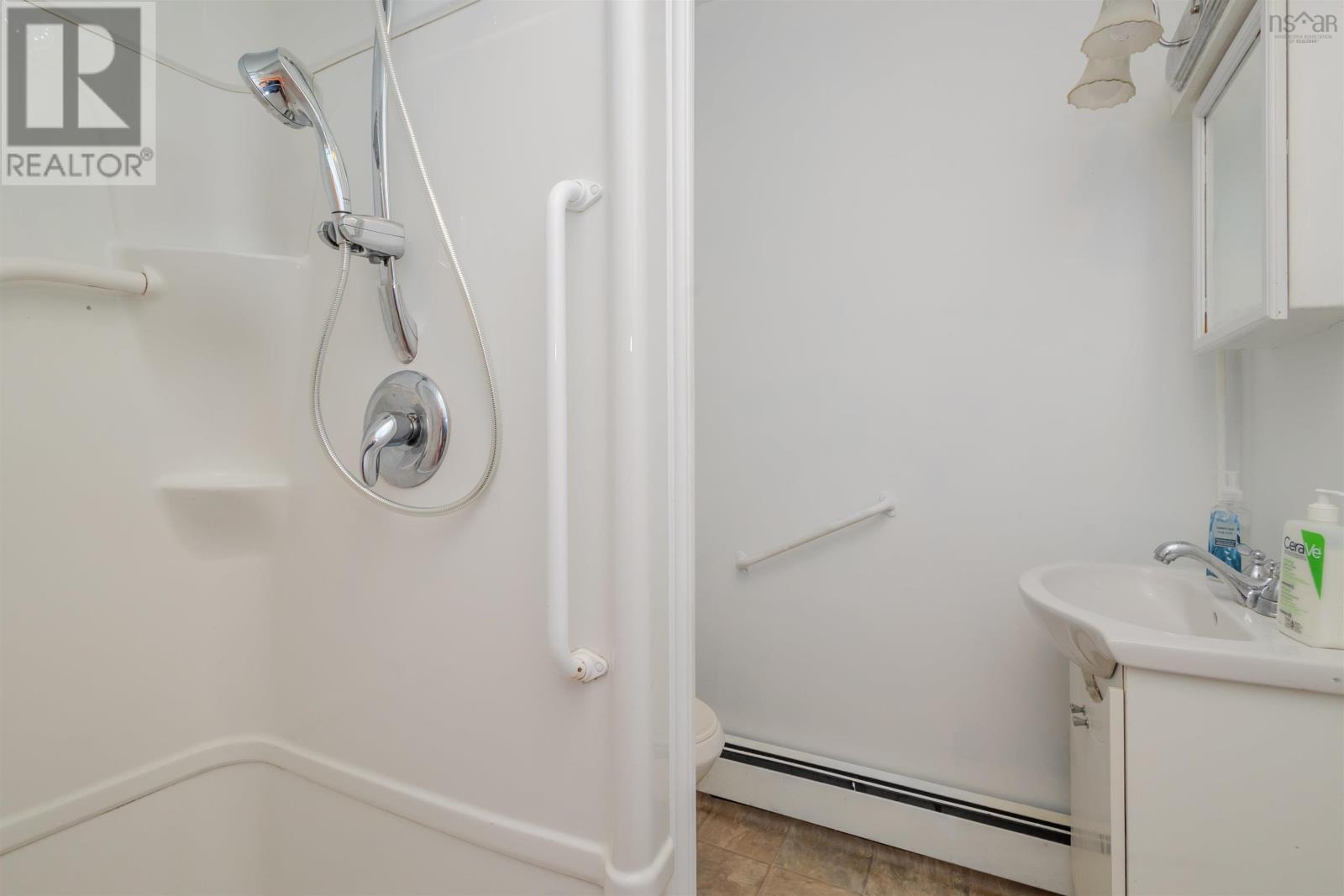 683 Mahon Street, New Waterford, Nova Scotia  B1H 3K8 - Photo 17 - 202512618
