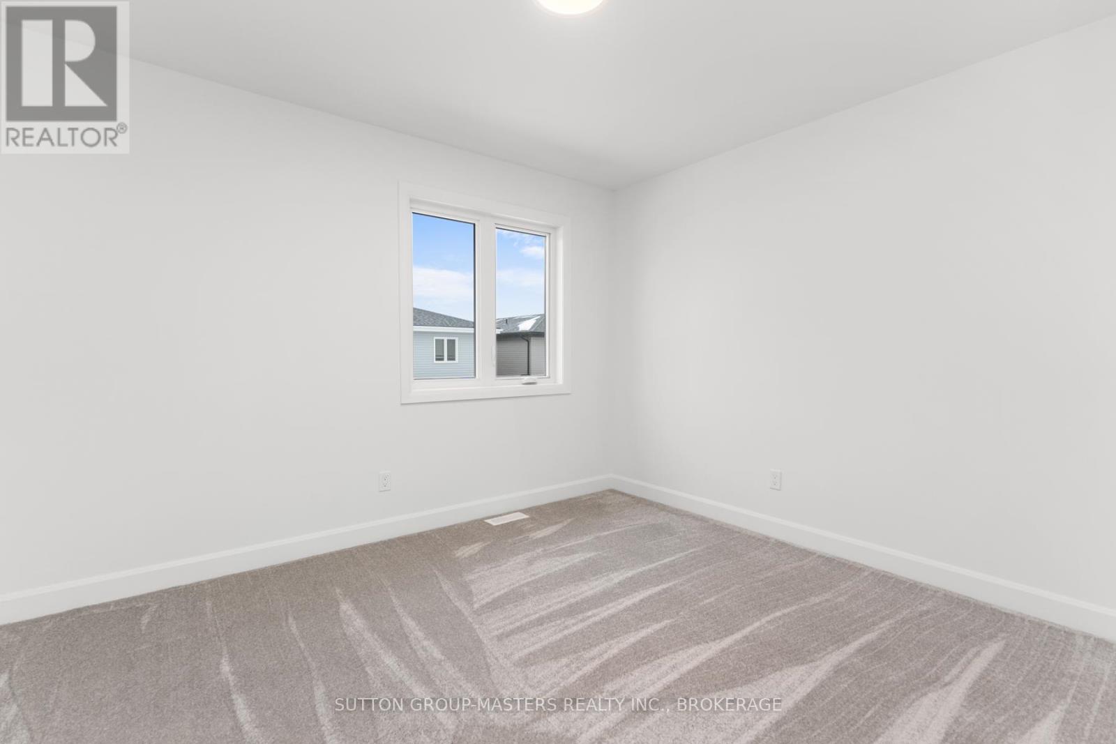 208 Superior Drive, Loyalist, Ontario  K7N 0E5 - Photo 34 - X12071114