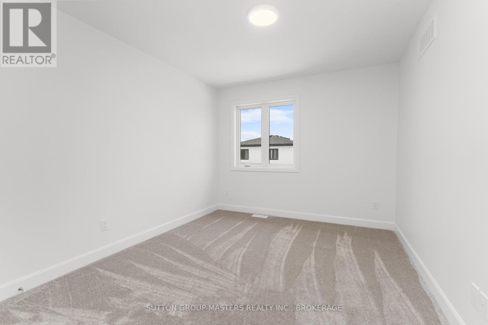 208 Superior Drive, Loyalist, Ontario  K7N 0E5 - Photo 37 - X12071114