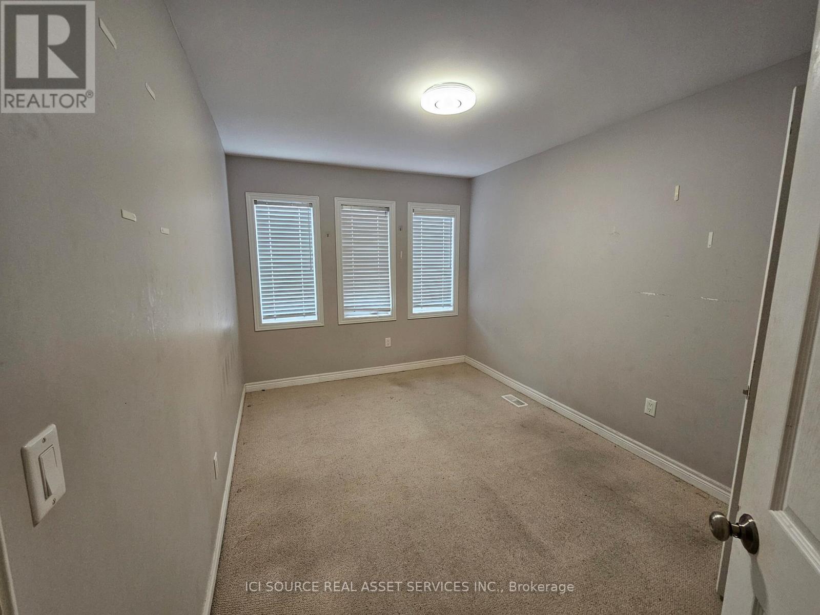 128 Bridlewood Boulevard, Whitby, Ontario  L1R 0N2 - Photo 10 - E12180611