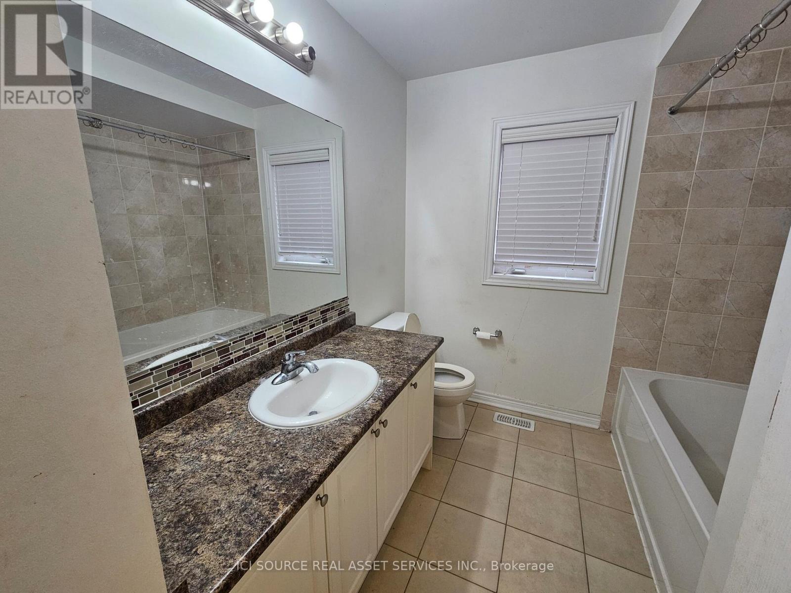 128 Bridlewood Boulevard, Whitby, Ontario  L1R 0N2 - Photo 12 - E12180611