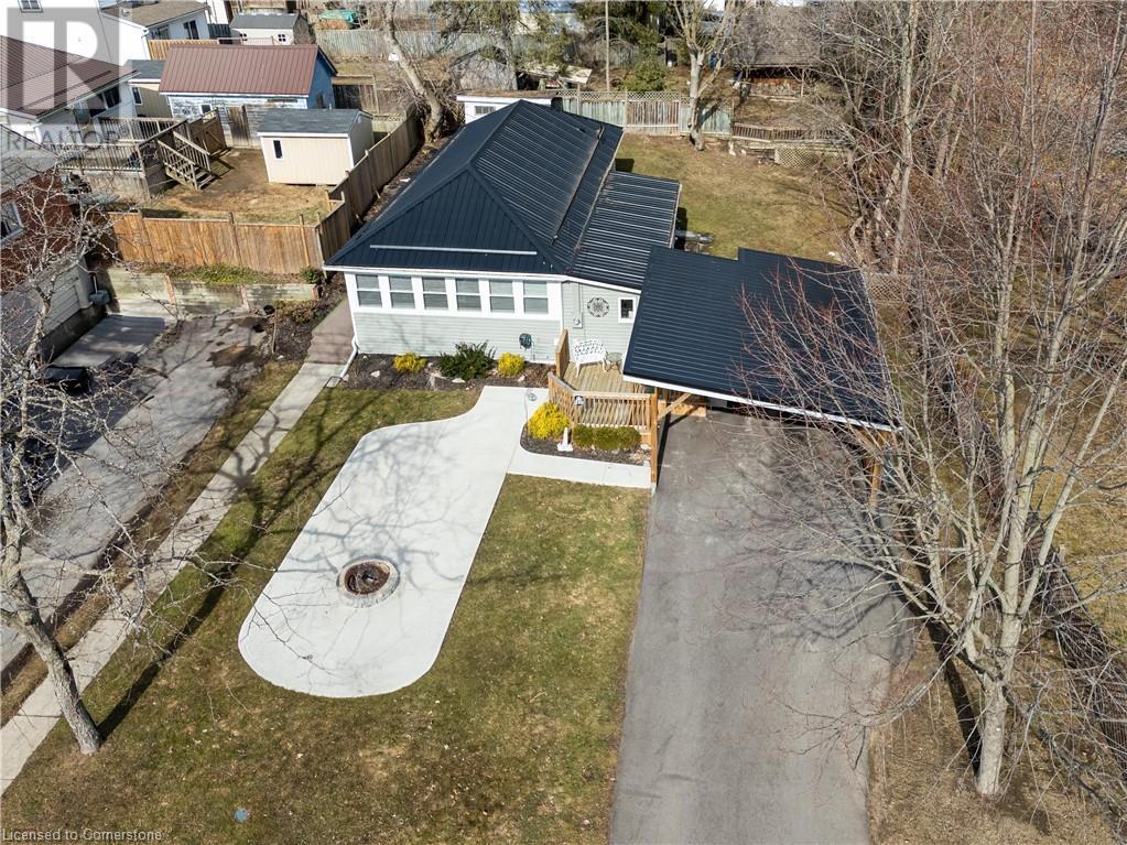 Property at 210 CHAPMAN Street W image 1