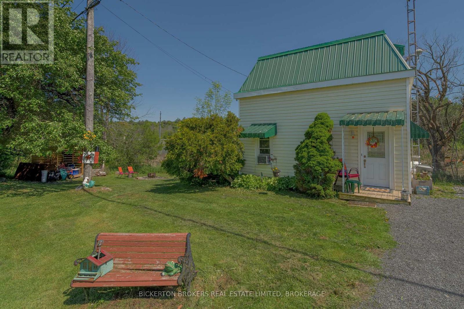 893 County Road 2 Road, Front Of Leeds & Seeleys Bay, Ontario  K0E 1L0 - Photo 2 - X12180764