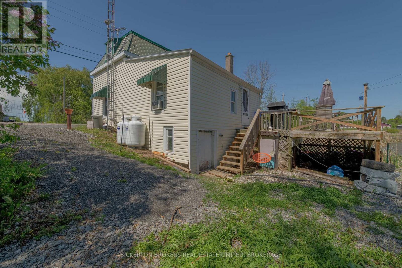 893 County Road 2 Road, Front Of Leeds & Seeleys Bay, Ontario  K0E 1L0 - Photo 5 - X12180764