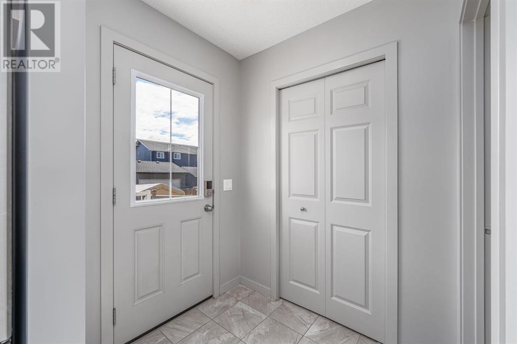 240 Sunset Road, Cochrane, Alberta  T4C 0Z8 - Photo 10 - A2216051