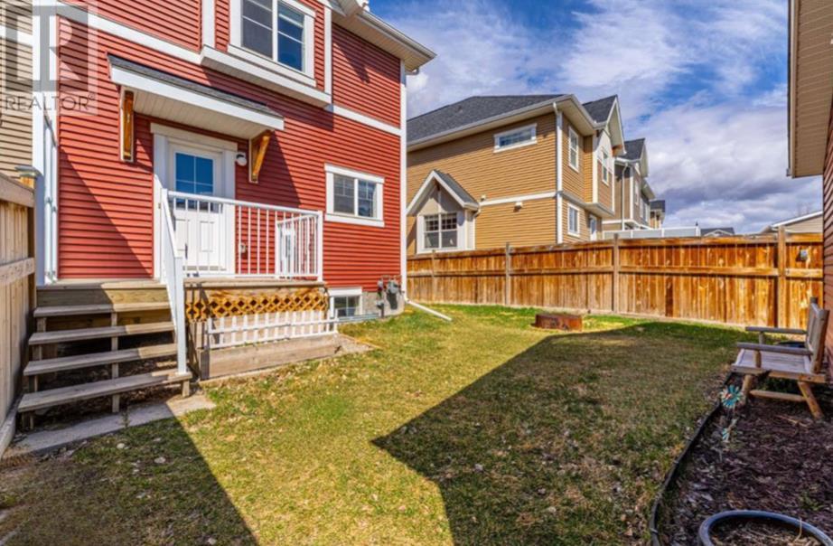 240 Sunset Road, Cochrane, Alberta  T4C 0Z8 - Photo 2 - A2216051