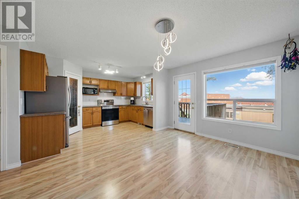 Property at 26 Bridlewood Way SW image 4