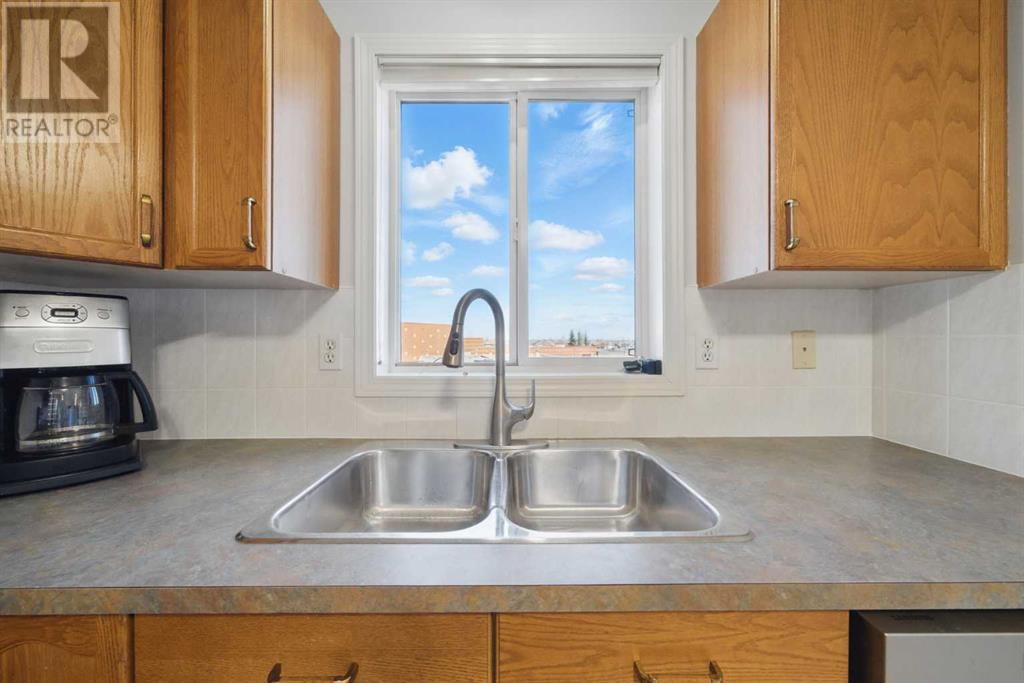 Property at 26 Bridlewood Way SW image 5
