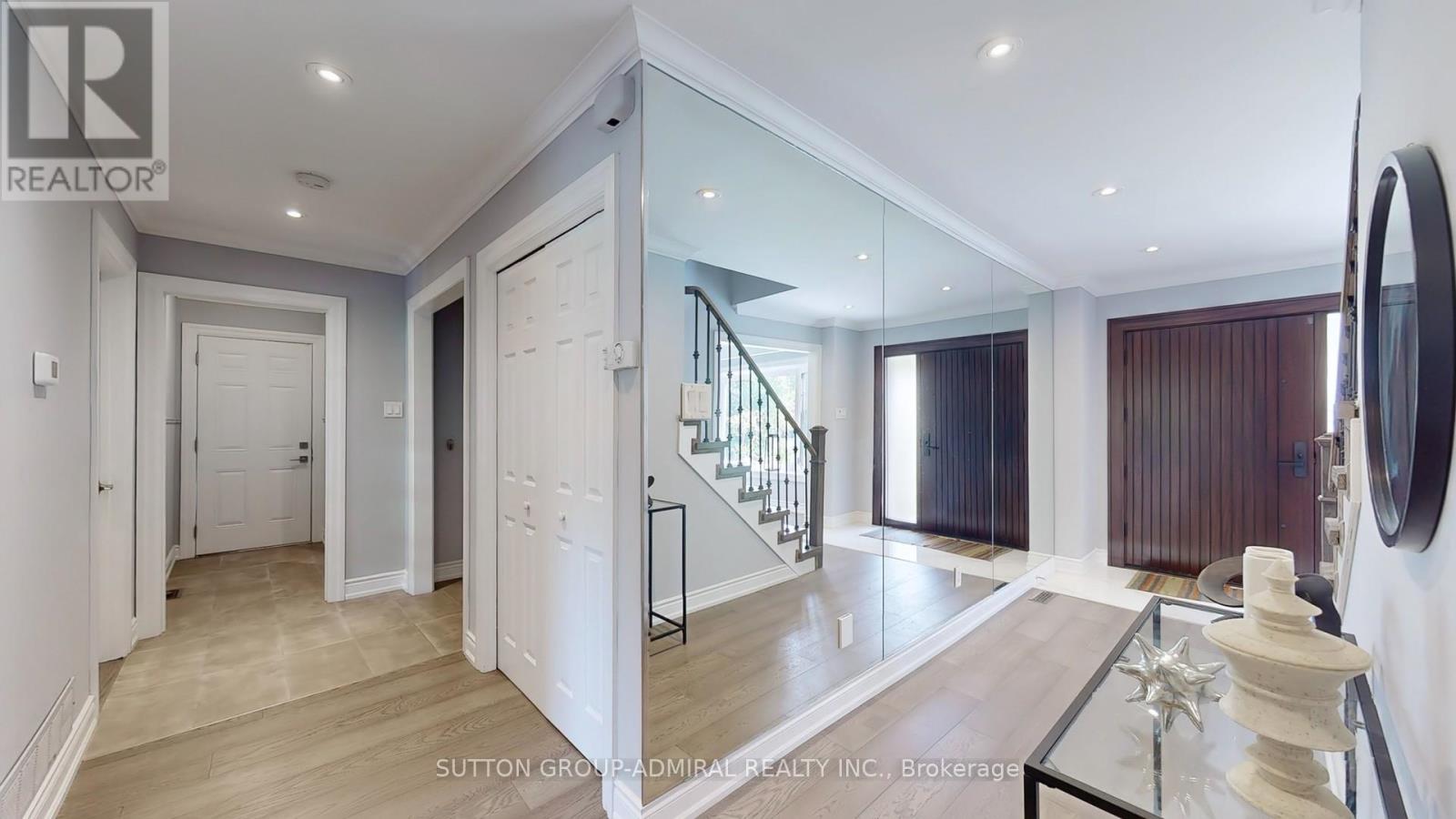 14 Thorny Brae Drive, Markham, Ontario  L3T 3G4 - Photo 5 - N12180566