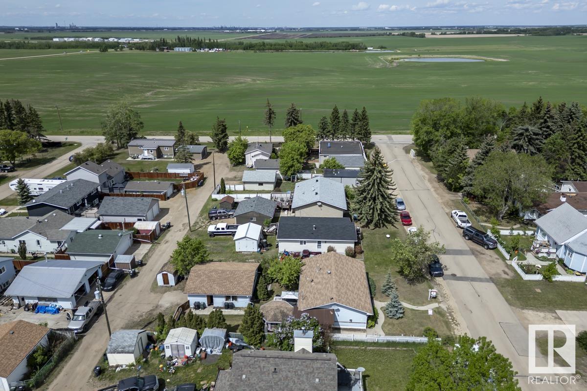 #70 54569 Rge Road 215, Josephburg, Alberta  T8L 4B9 - Photo 38 - E4439055