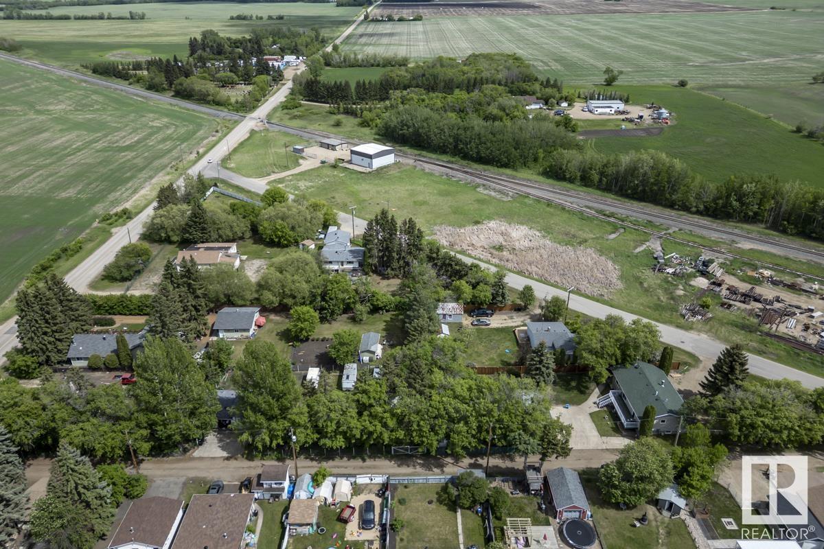 #70 54569 Rge Road 215, Josephburg, Alberta  T8L 4B9 - Photo 49 - E4439055