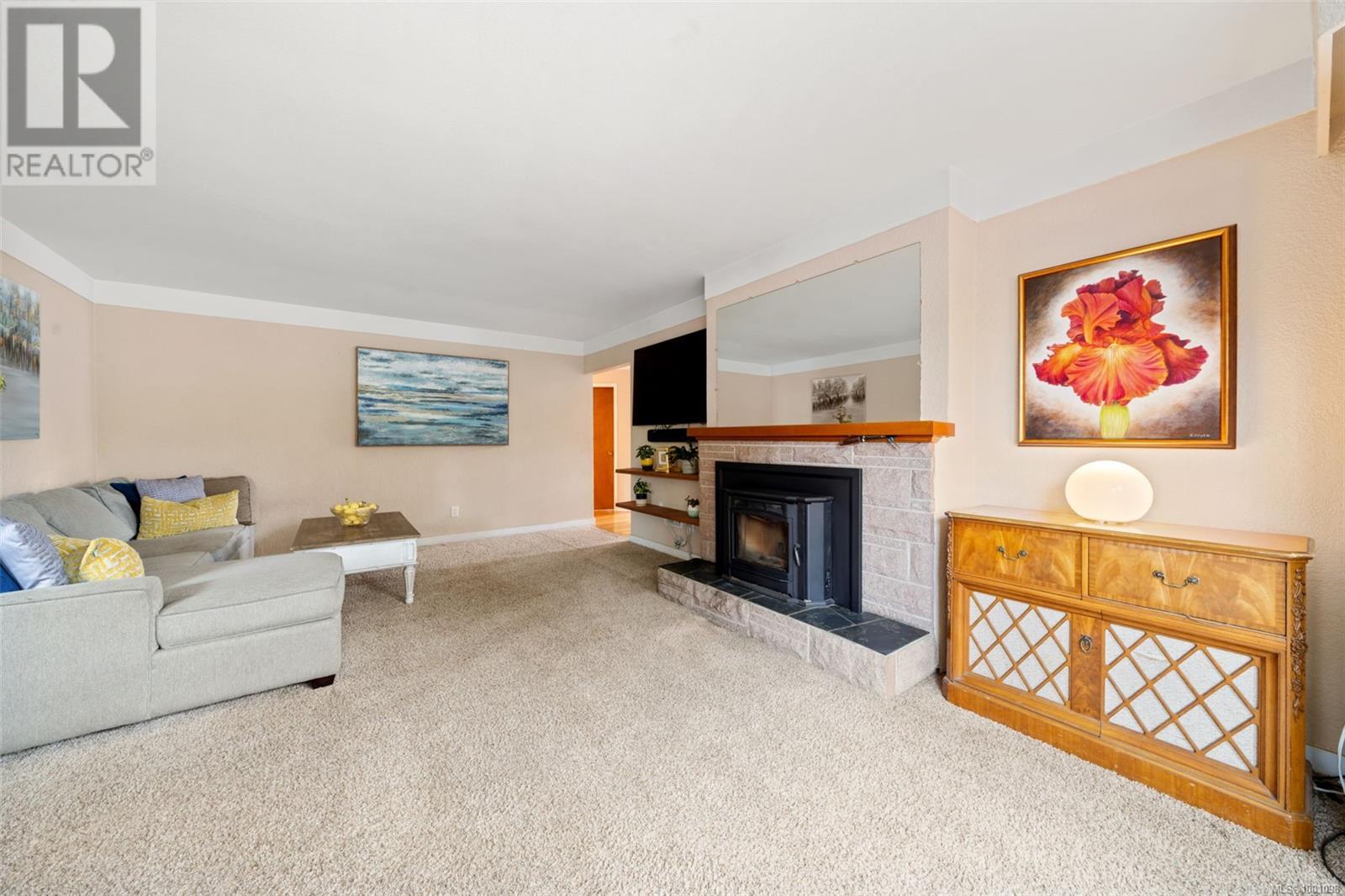 519 Lampson St, Esquimalt, British Columbia  V9A 5Z6 - Photo 16 - 1001098