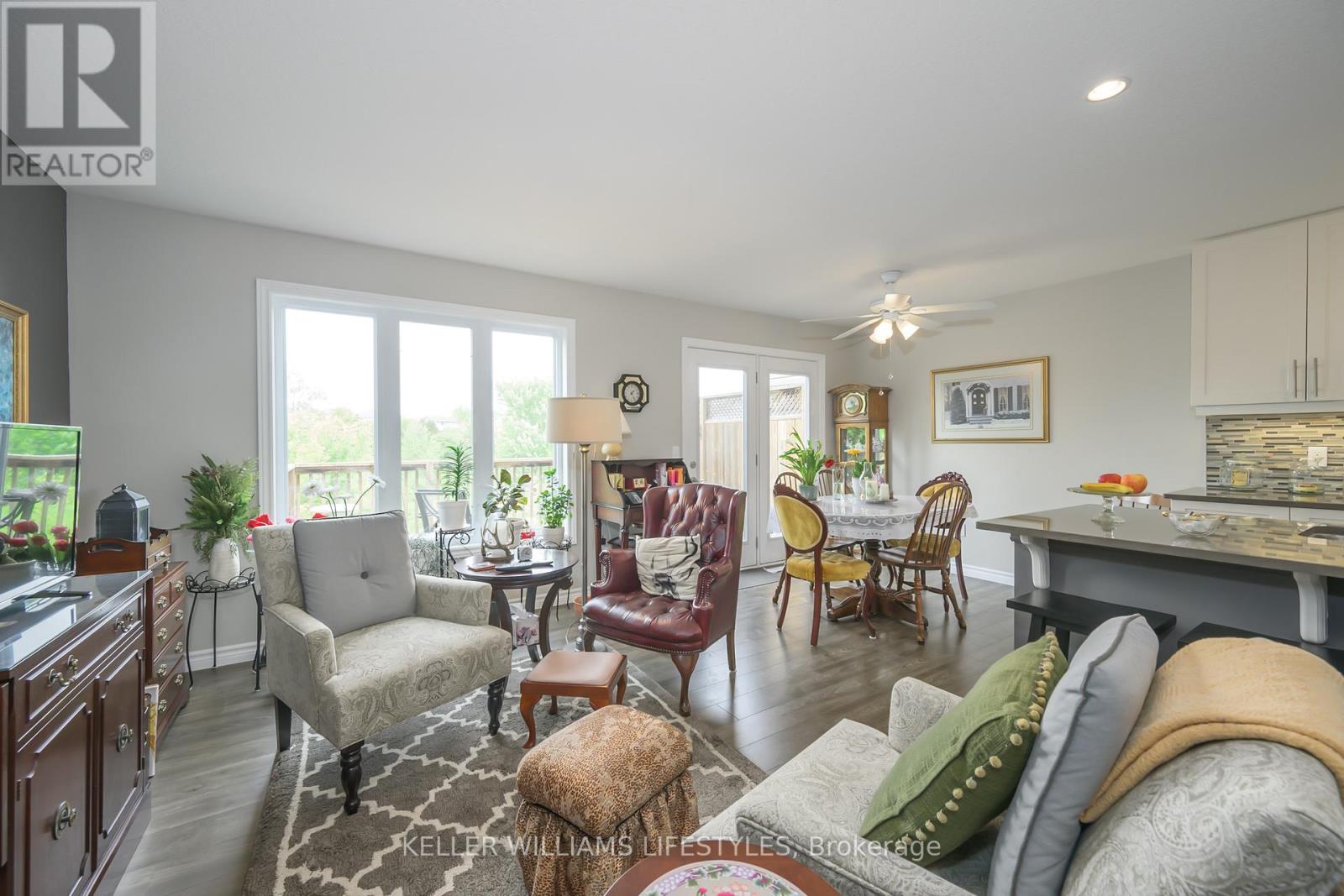 Photo 11 of 32 for 99 - 1010 Fanshawe Park Road E