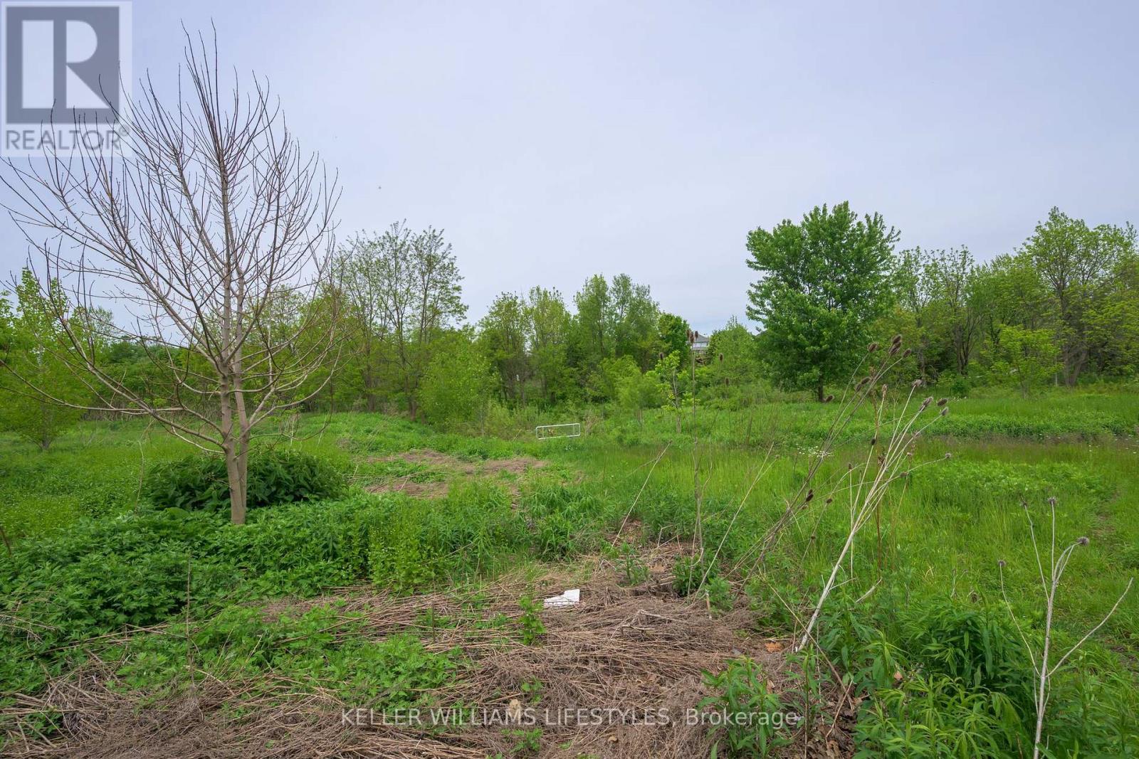 Photo 2 of 32 for 99 - 1010 Fanshawe Park Road E