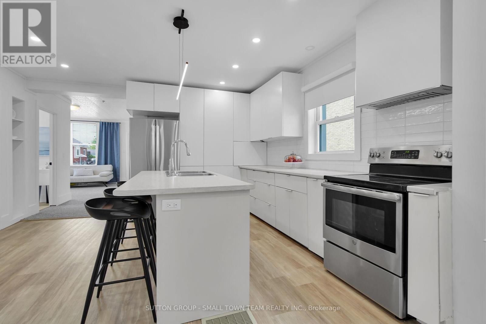83 John Street W, South Huron, Ontario  N0M 1S1 - Photo 7 - X12180713