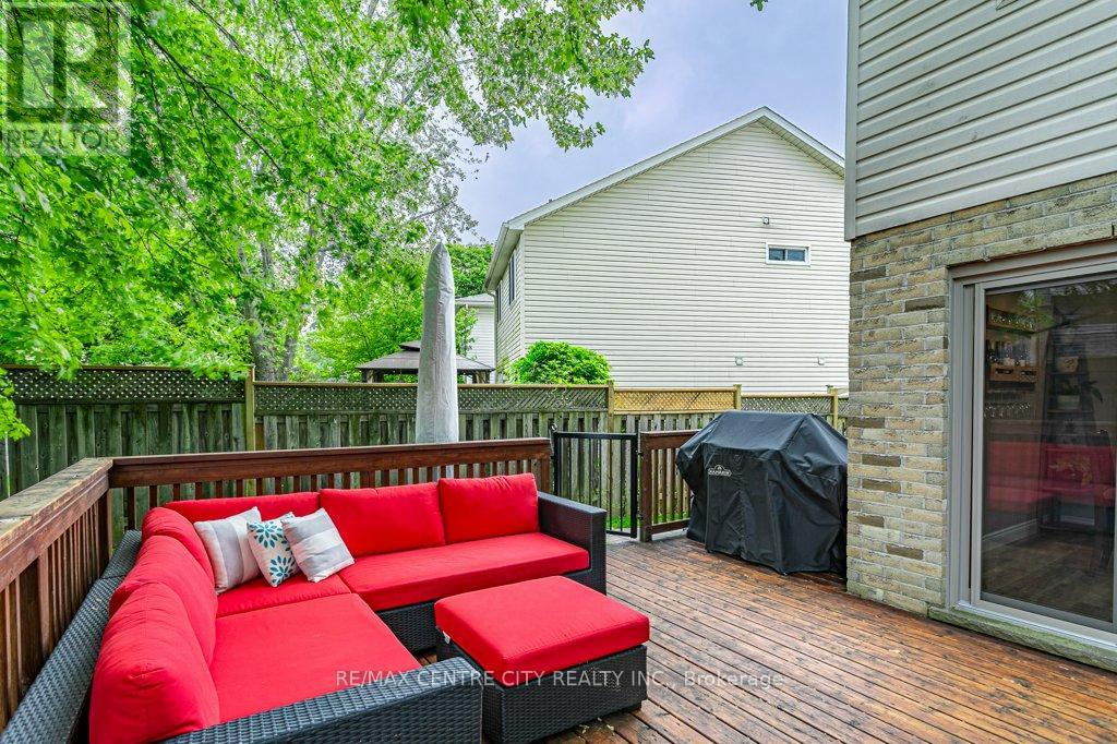 528 Sprucewood Drive, London North, Ontario  N5X 4J5 - Photo 31 - X12180739