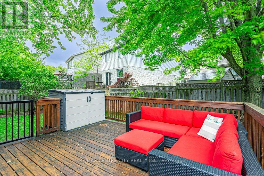 Photo 32 of 40 for 528 Sprucewood Drive