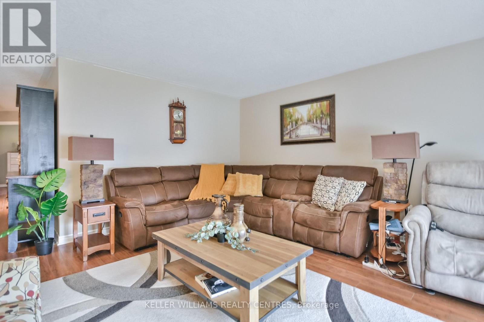 218 Lamont Court, Clearview, Ontario  L0M 1S0 - Photo 12 - S12180640