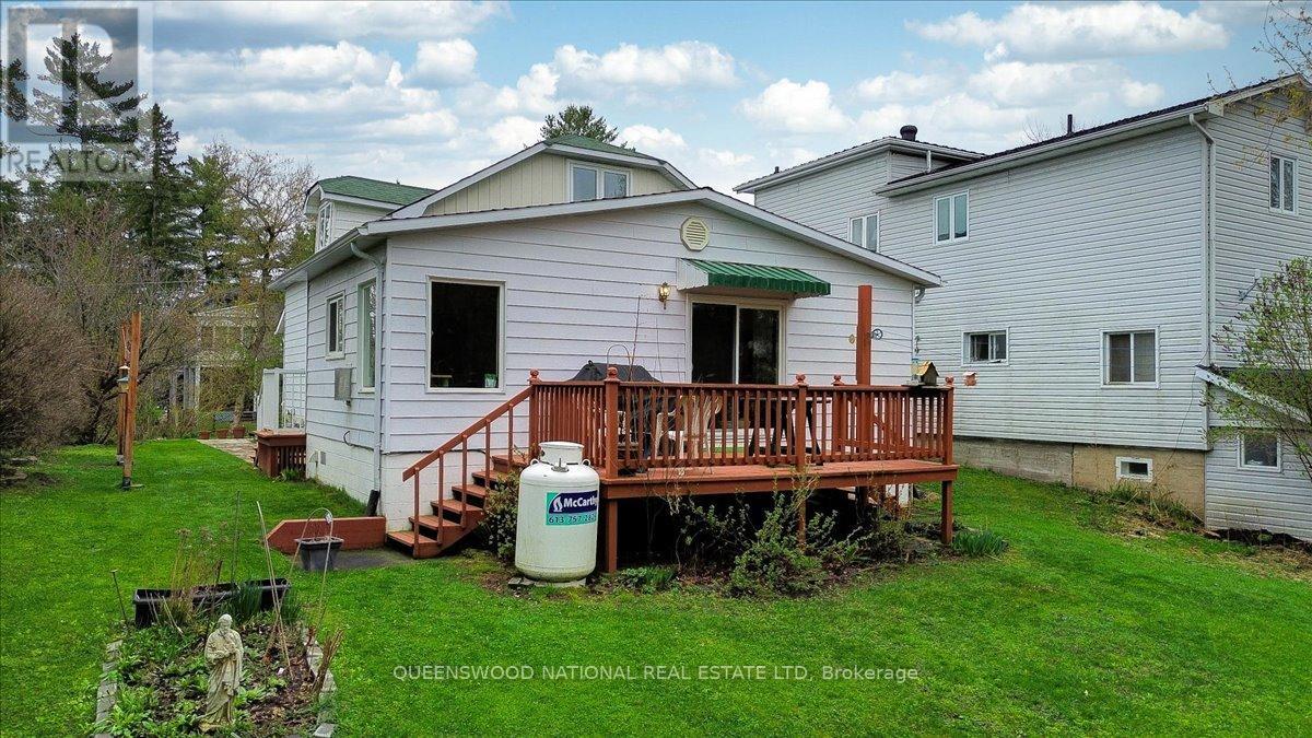 26 North Street, Killaloe, Ontario  K0J 2A0 - Photo 2 - X12180718