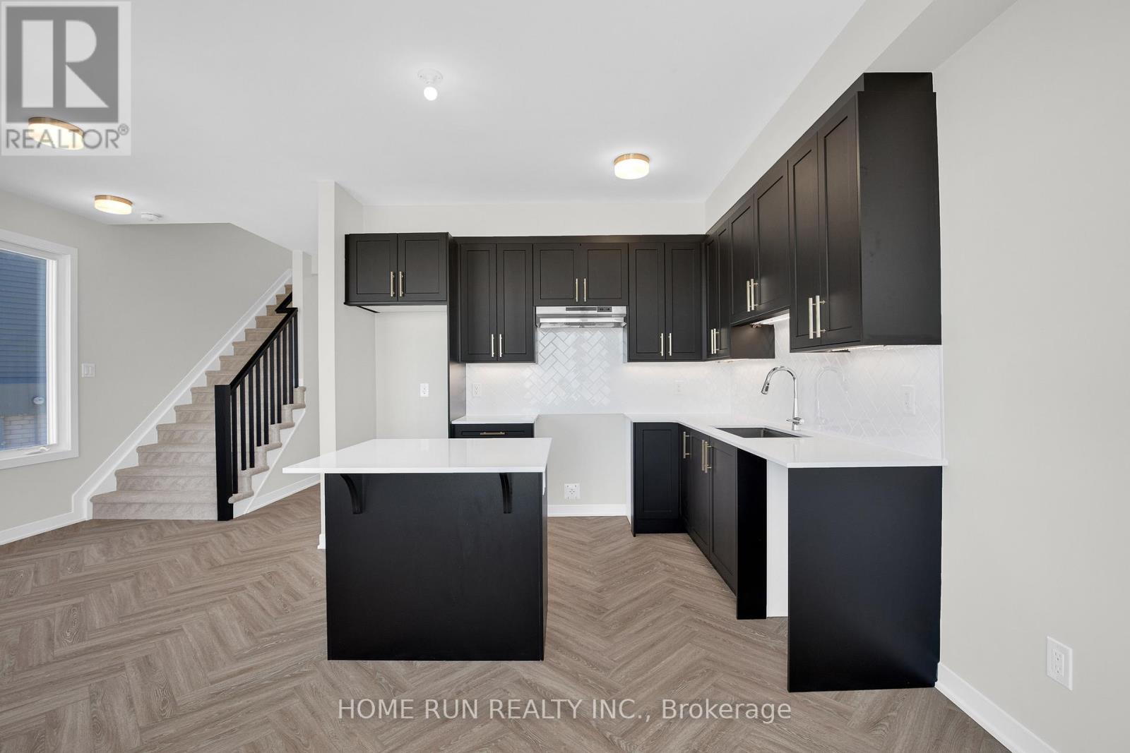 829 Andesite Terrace, Ottawa, Ontario  K2J 7H4 - Photo 12 - X12180692