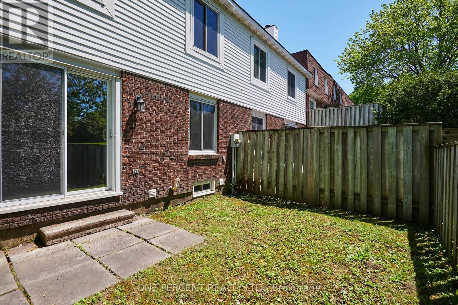 61 - 1837 Axminster Court, Ottawa, Ontario  K1C 1Z5 - Photo 35 - X12180693