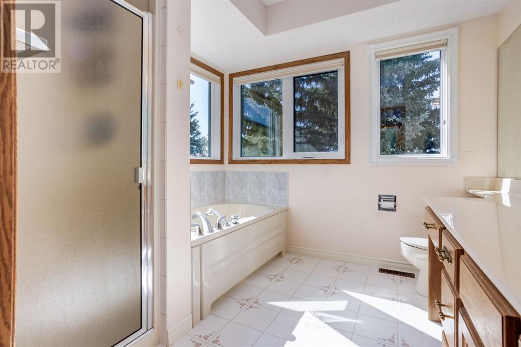 51 Scenic Park Crescent Nw, Calgary, Alberta  T3L 1R8 - Photo 18 - A2225501