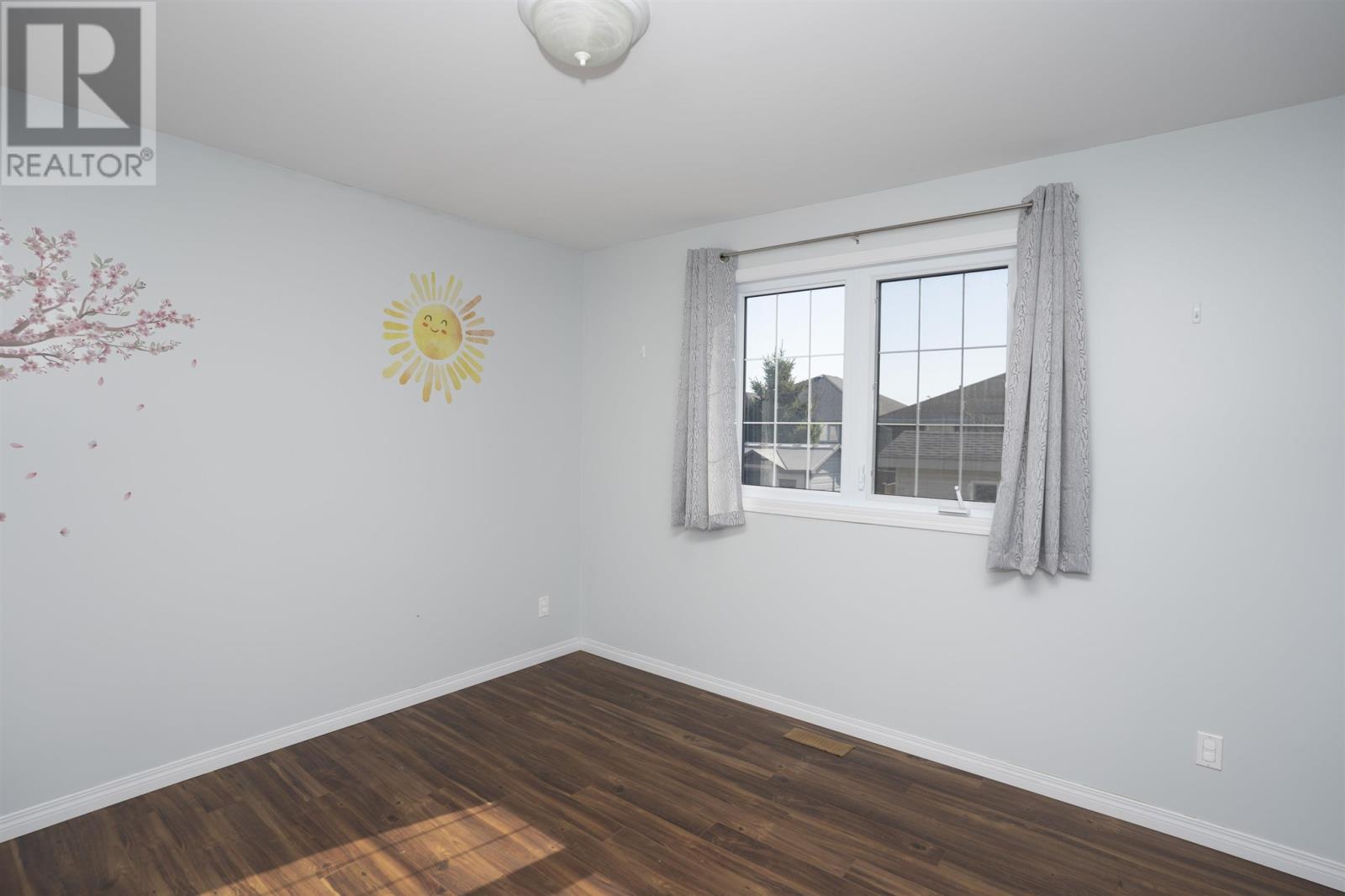 253 South Creek Bay, Thunder Bay, Ontario  P7B 7C3 - Photo 28 - TB251409