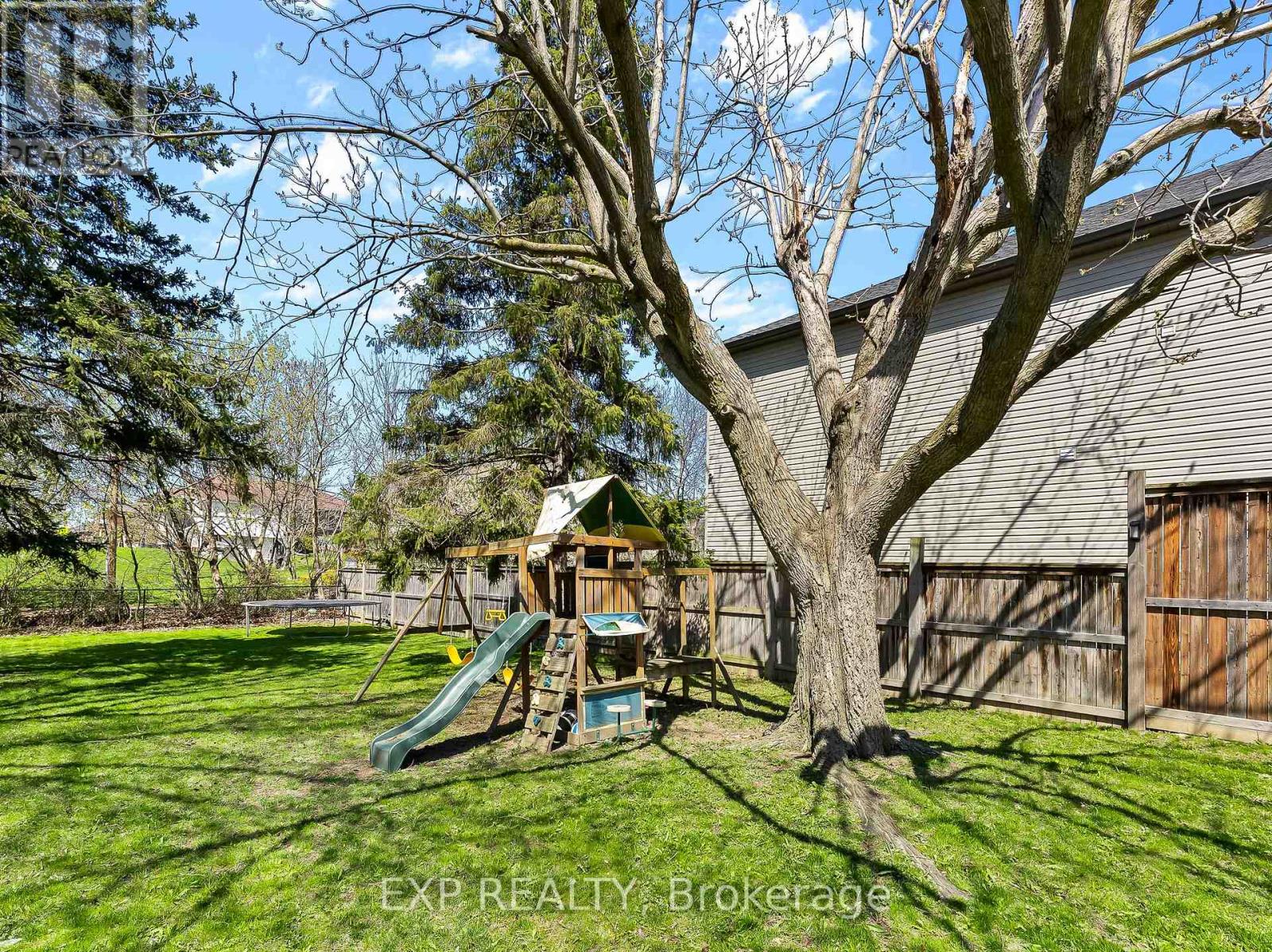 9 Queen Street N, Thorold, Ontario  L2V 2P7 - Photo 30 - X12180751