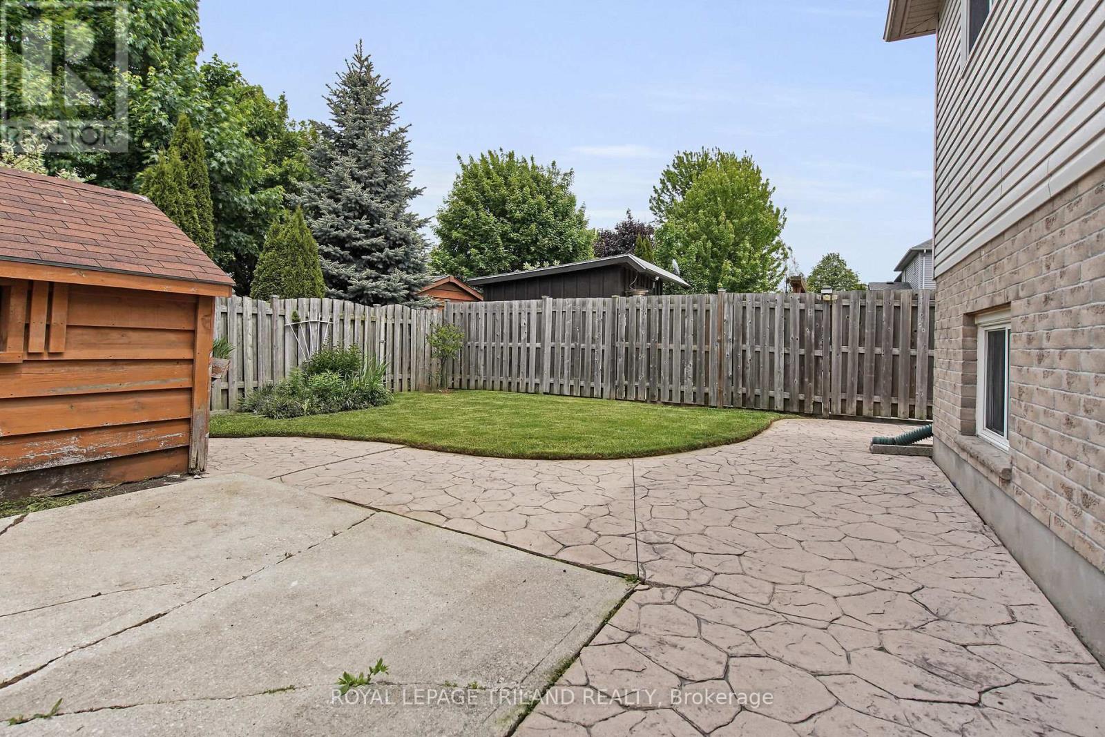 1204 Darnley Boulevard, London South, Ontario  N6M 1J4 - Photo 21 - X12180737