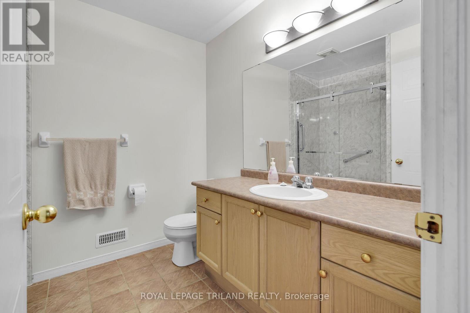 1204 Darnley Boulevard, London South, Ontario  N6M 1J4 - Photo 16 - X12180737