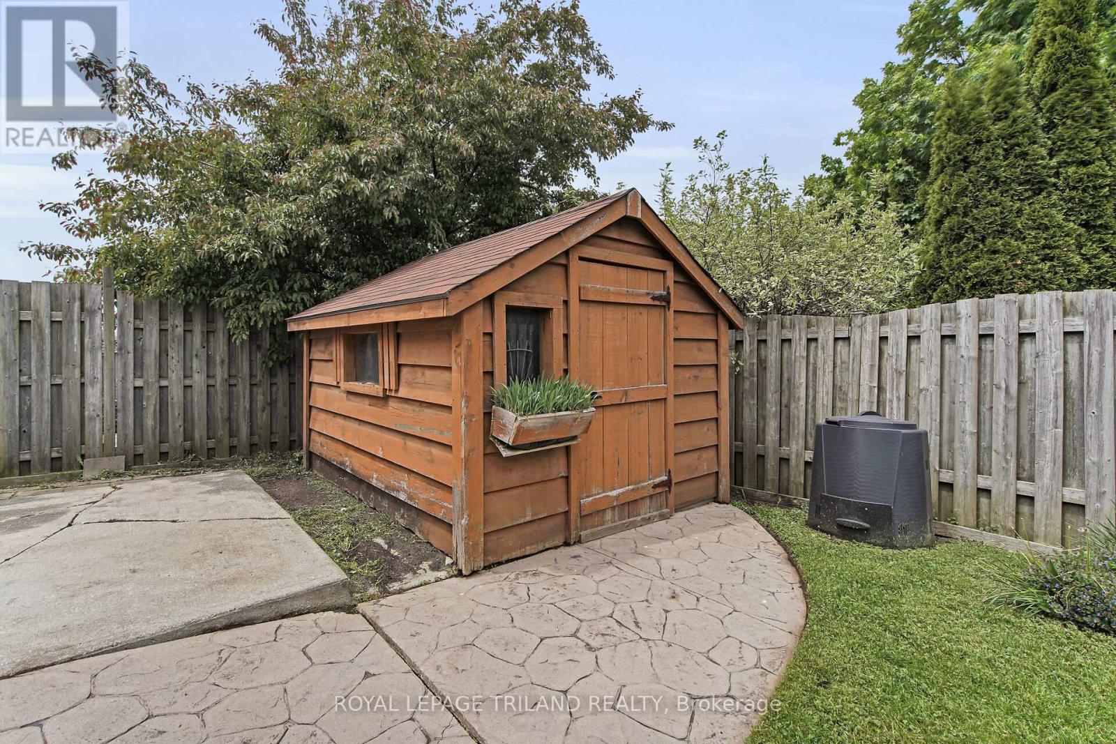 1204 Darnley Boulevard, London South, Ontario  N6M 1J4 - Photo 20 - X12180737
