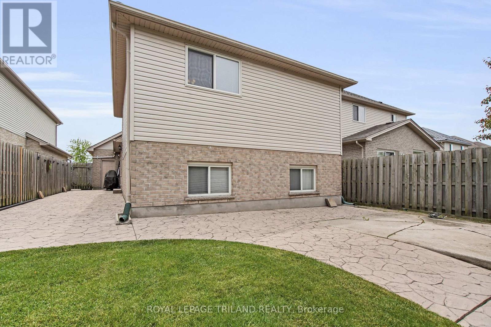 1204 Darnley Boulevard, London South, Ontario  N6M 1J4 - Photo 25 - X12180737