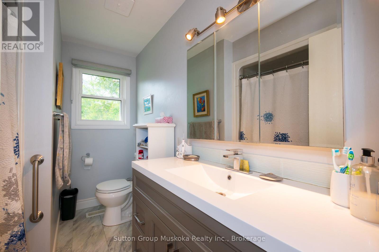 3 Edith Drive, Oro-Medonte, Ontario  L3V 0R3 - Photo 27 - S12180701
