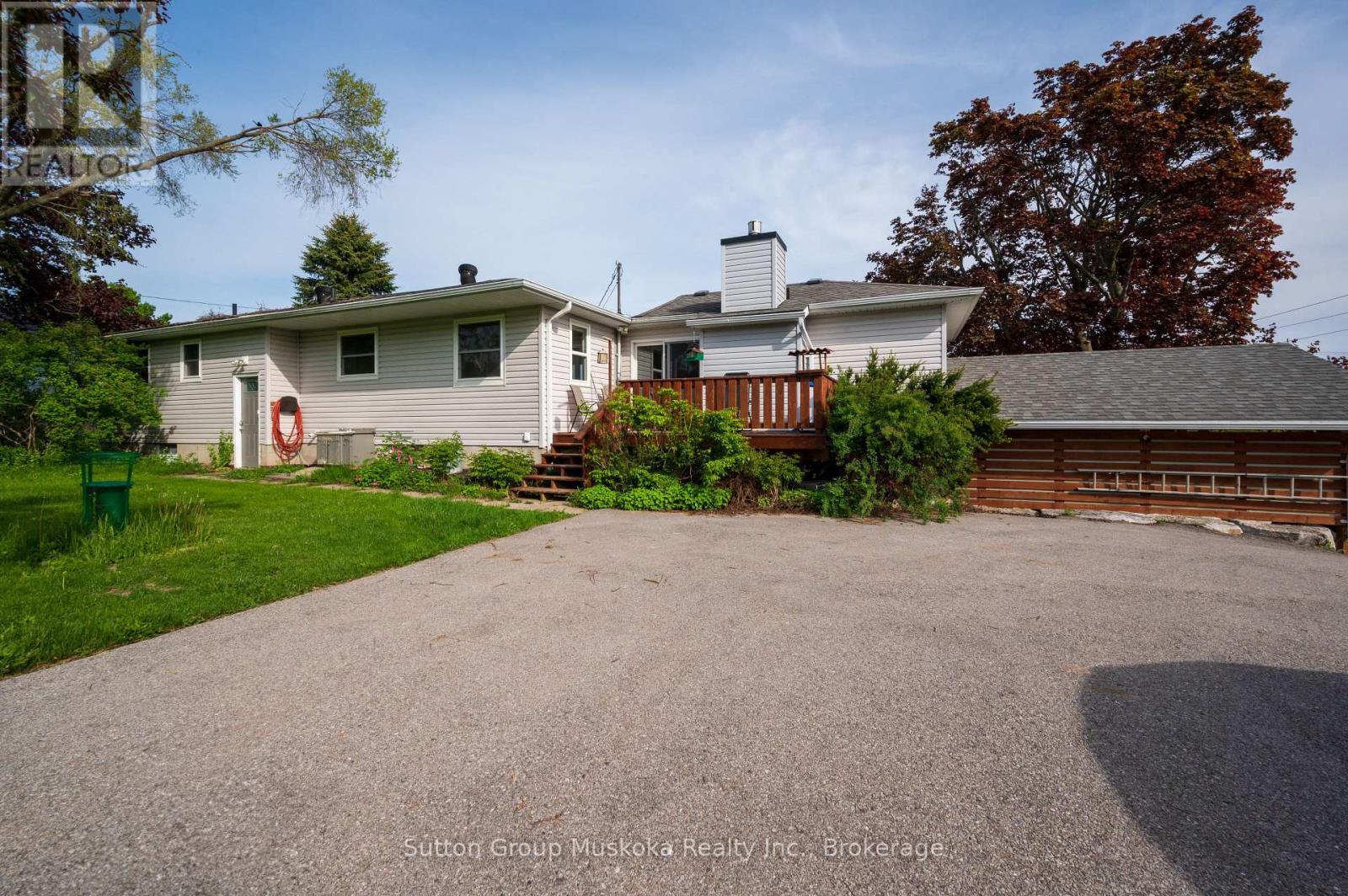 3 Edith Drive, Oro-Medonte, Ontario  L3V 0R3 - Photo 40 - S12180701