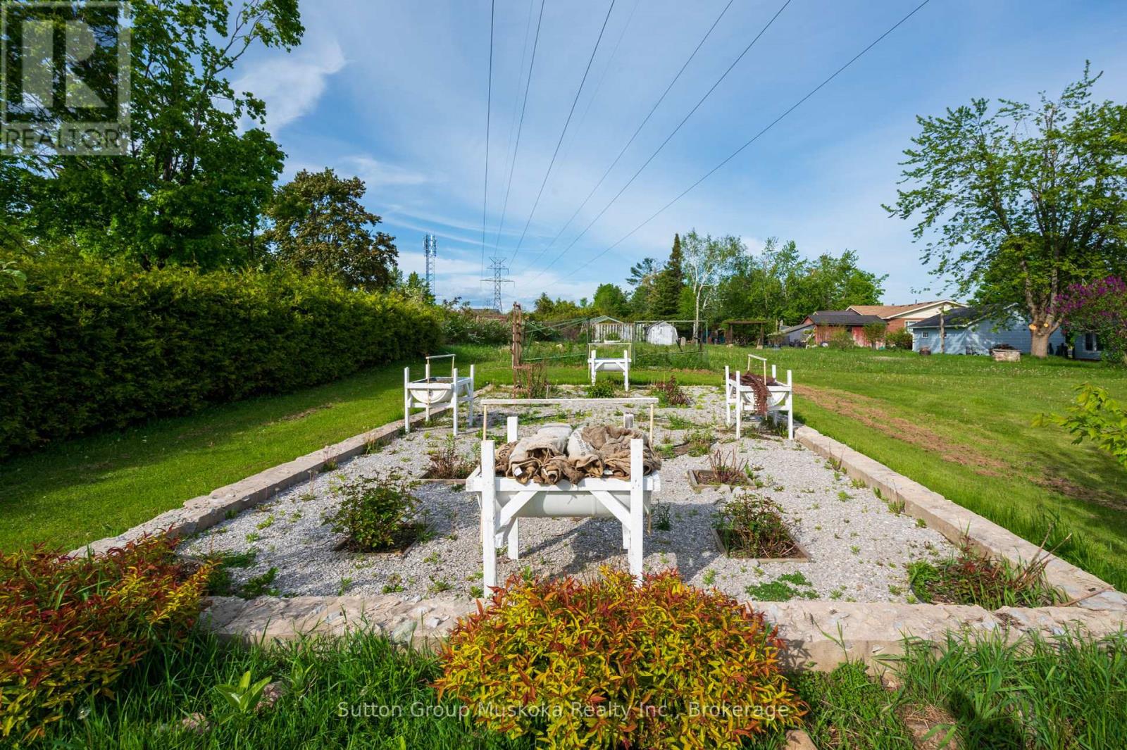3 Edith Drive, Oro-Medonte, Ontario  L3V 0R3 - Photo 43 - S12180701