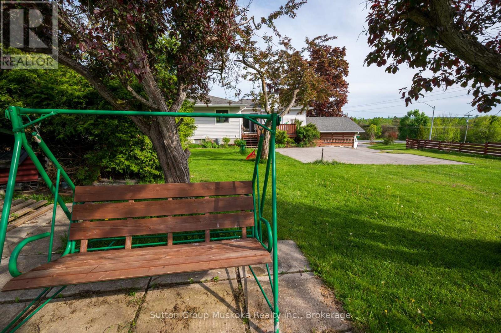 3 Edith Drive, Oro-Medonte, Ontario  L3V 0R3 - Photo 45 - S12180701
