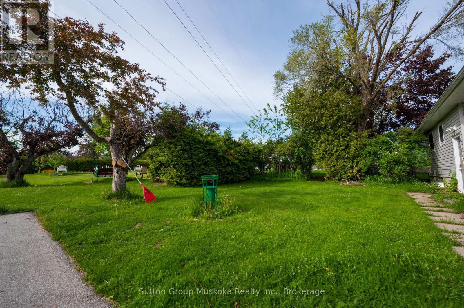 3 Edith Drive, Oro-Medonte, Ontario  L3V 0R3 - Photo 47 - S12180701