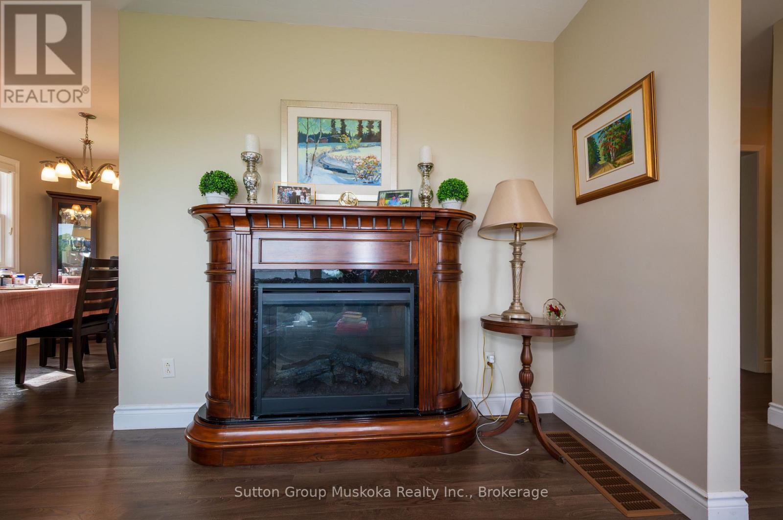 3 Edith Drive, Oro-Medonte, Ontario  L3V 0R3 - Photo 8 - S12180701