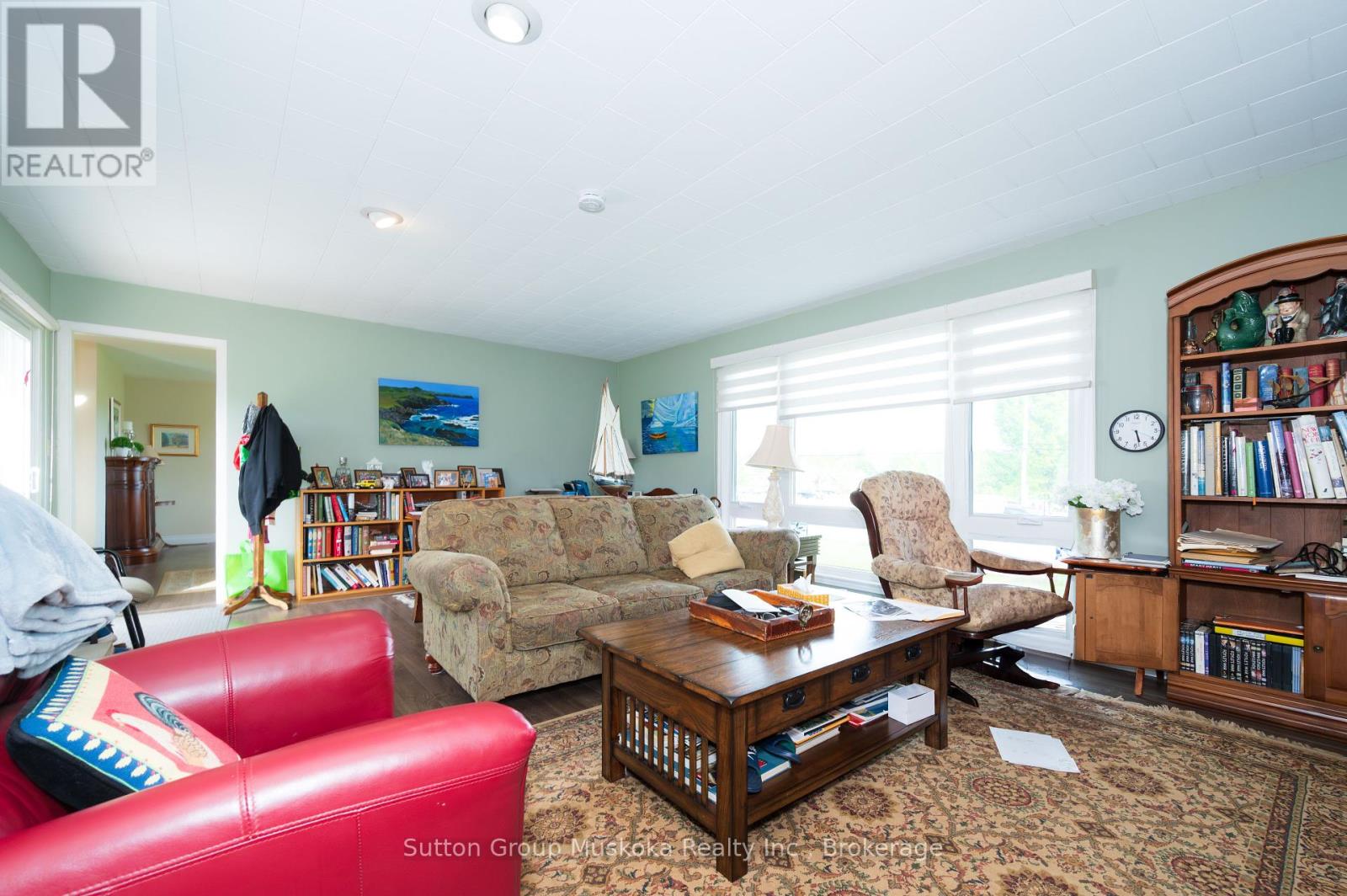 3 Edith Drive, Oro-Medonte, Ontario  L3V 0R3 - Photo 9 - S12180701