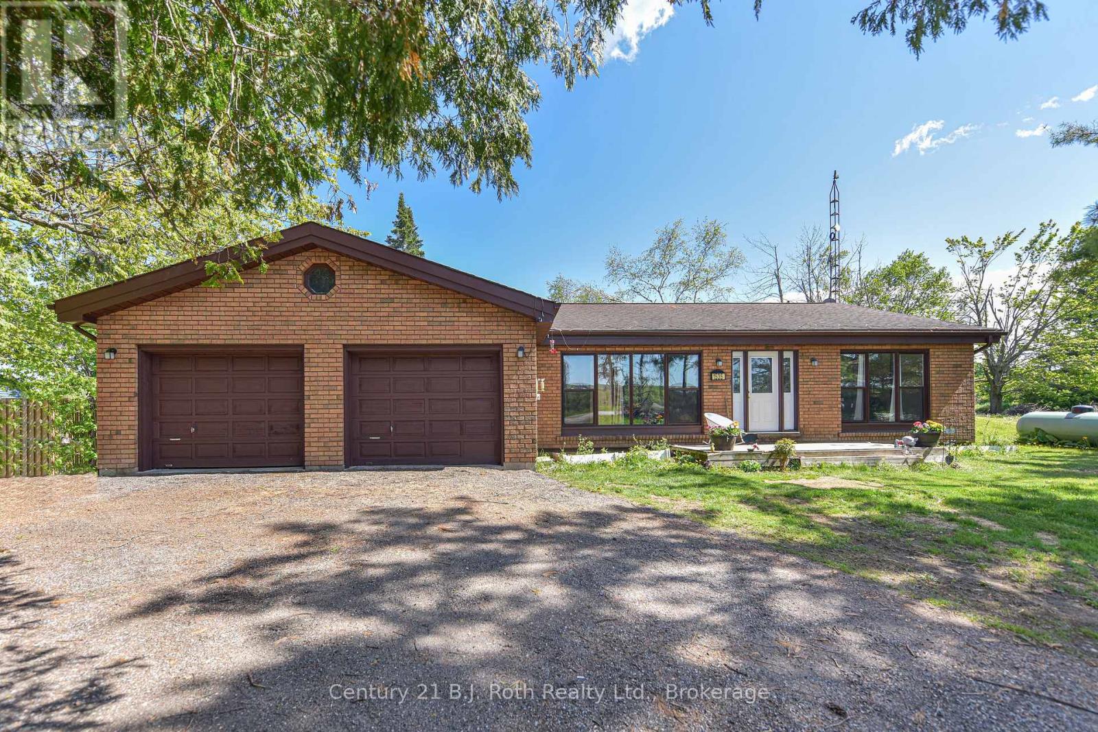 1535 15/16 Side Road E, Oro-Medonte, Ontario  L0L 1T0 - Photo 2 - S12180741