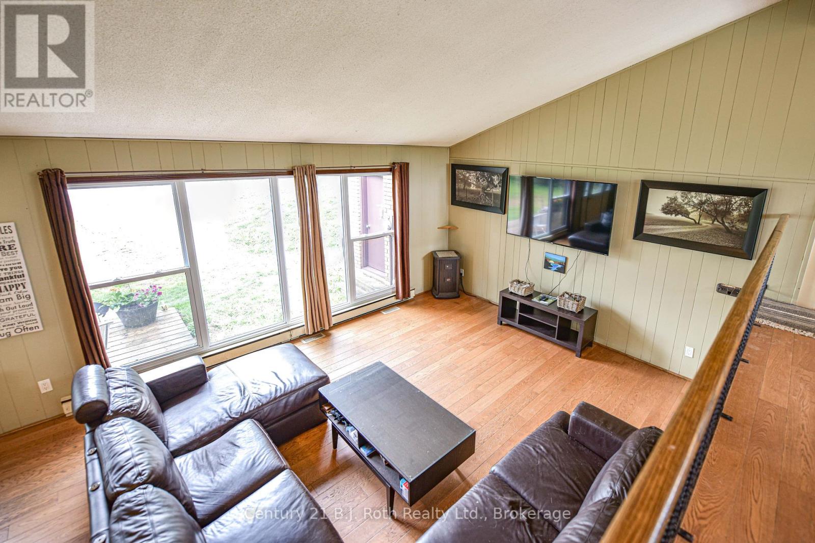 1535 15/16 Side Road E, Oro-Medonte, Ontario  L0L 1T0 - Photo 21 - S12180741