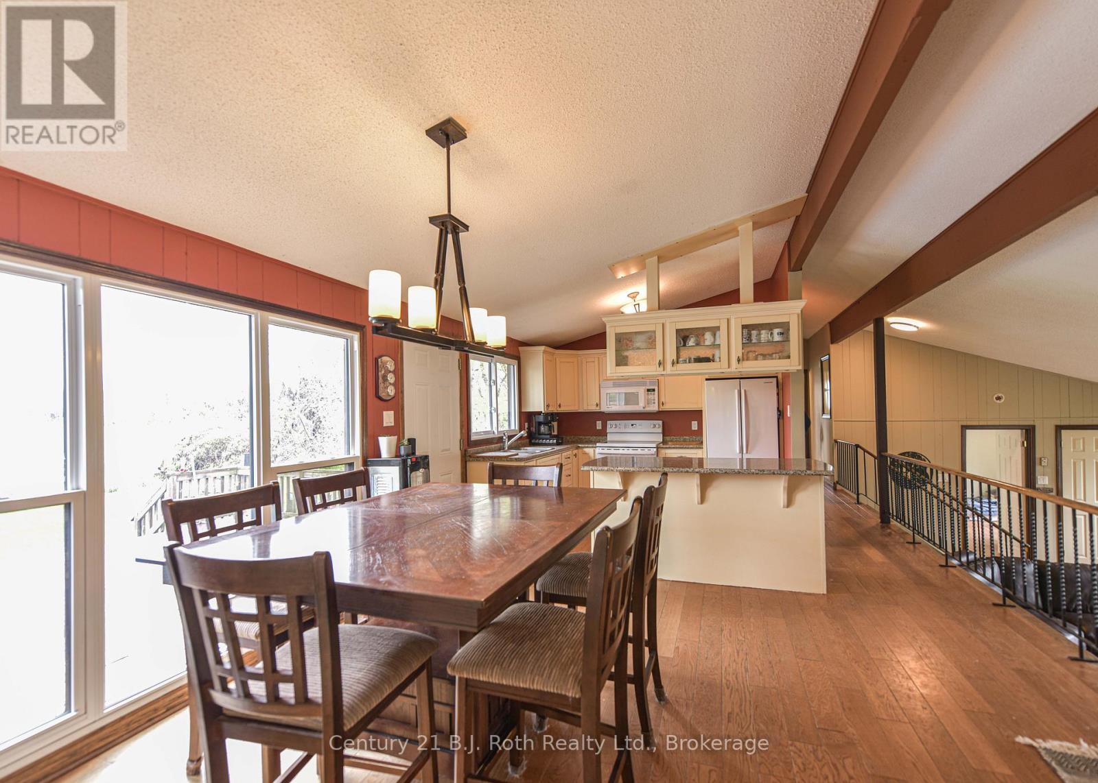 1535 15/16 Side Road E, Oro-Medonte, Ontario  L0L 1T0 - Photo 24 - S12180741