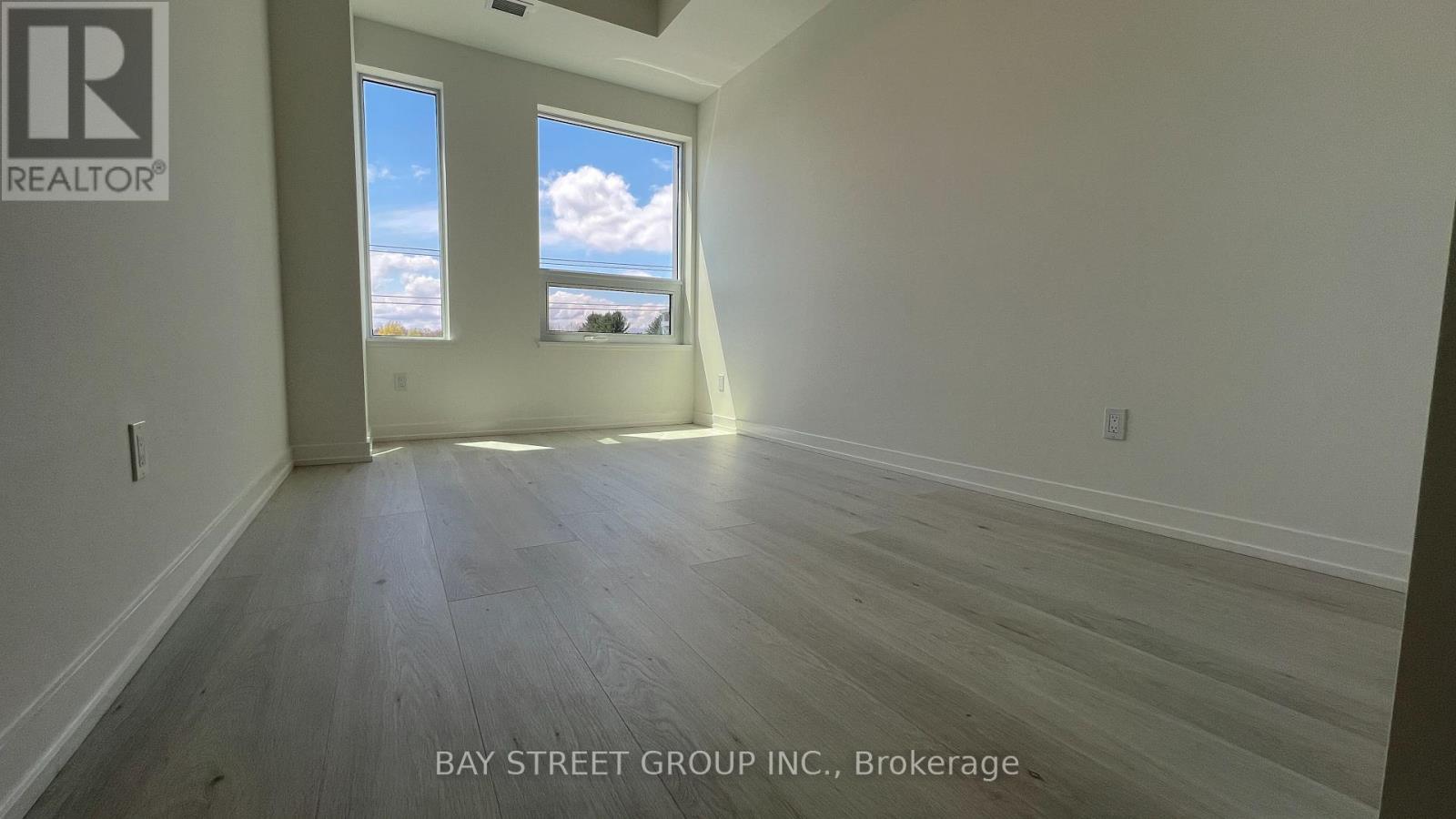 433 - 2501 Saw Whet Boulevard, Oakville, Ontario  L6M 5N2 - Photo 10 - W12180559