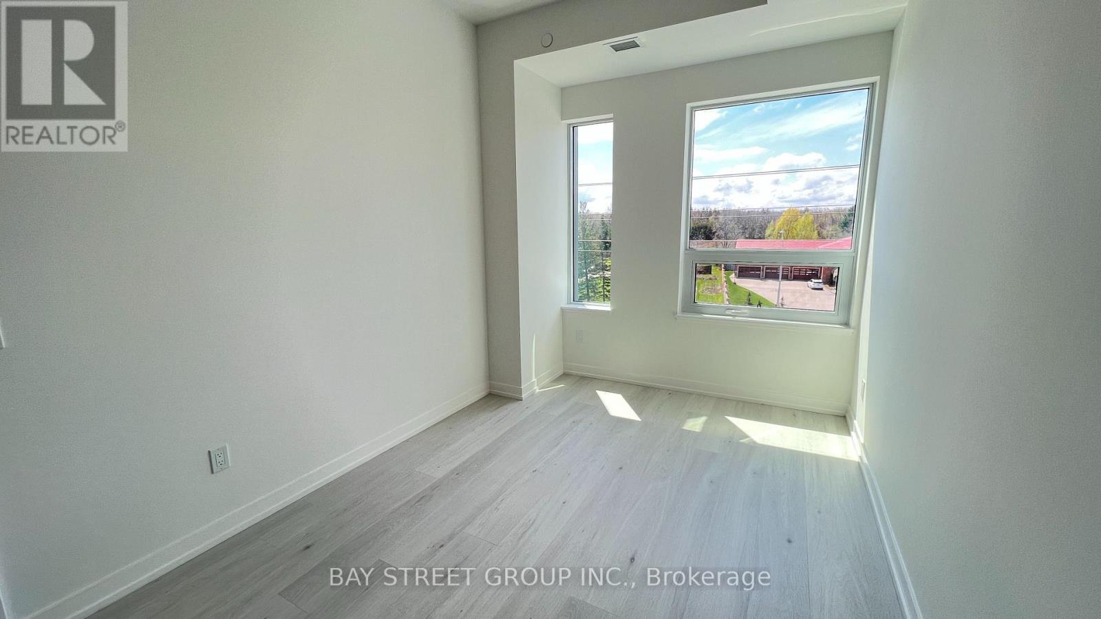 433 - 2501 Saw Whet Boulevard, Oakville, Ontario  L6M 5N2 - Photo 6 - W12180559