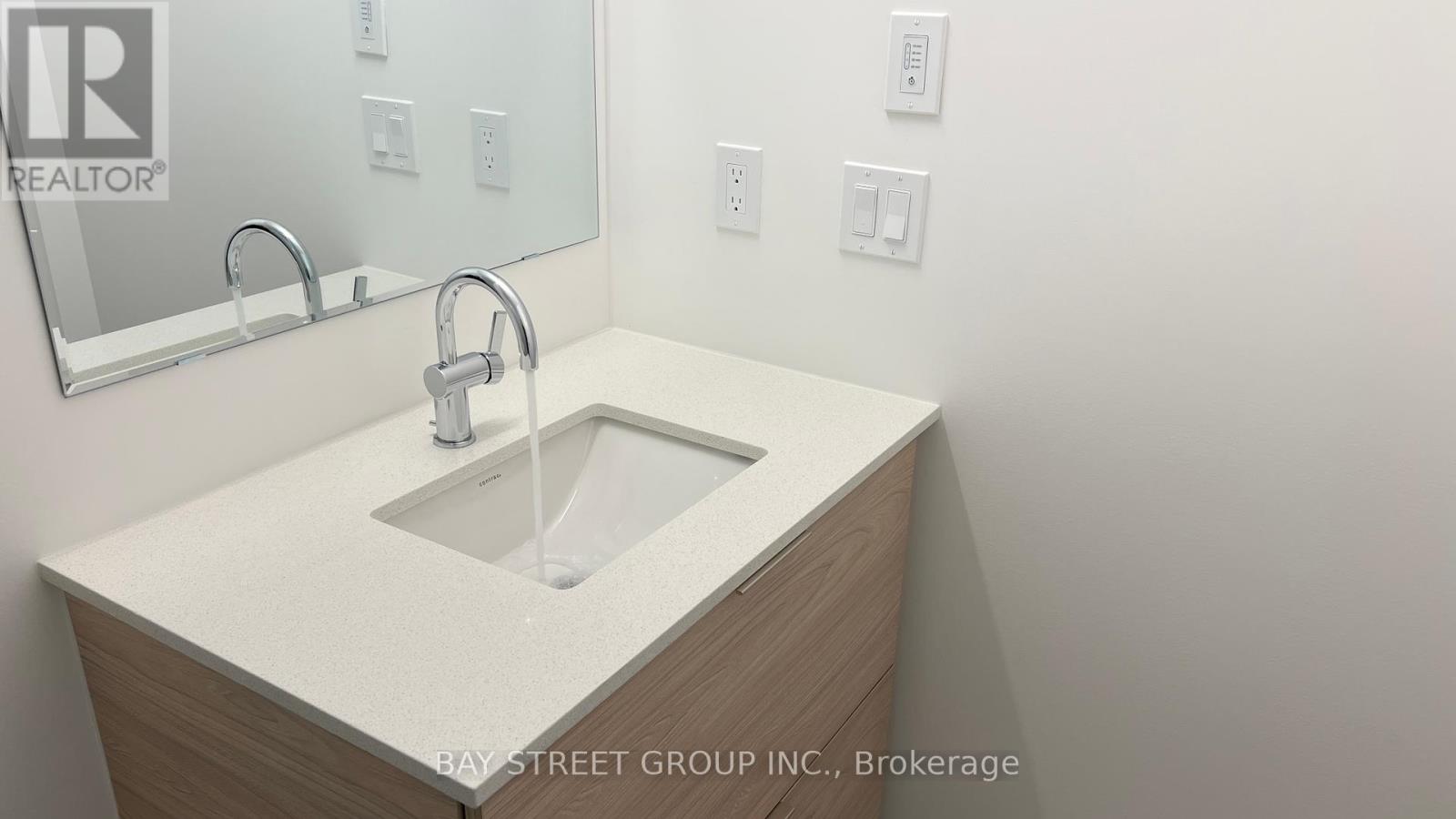 433 - 2501 Saw Whet Boulevard, Oakville, Ontario  L6M 5N2 - Photo 9 - W12180559